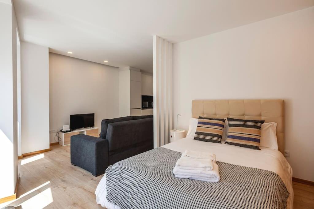 Apartamentos Avenida Premium Вила Реал Екстериор снимка