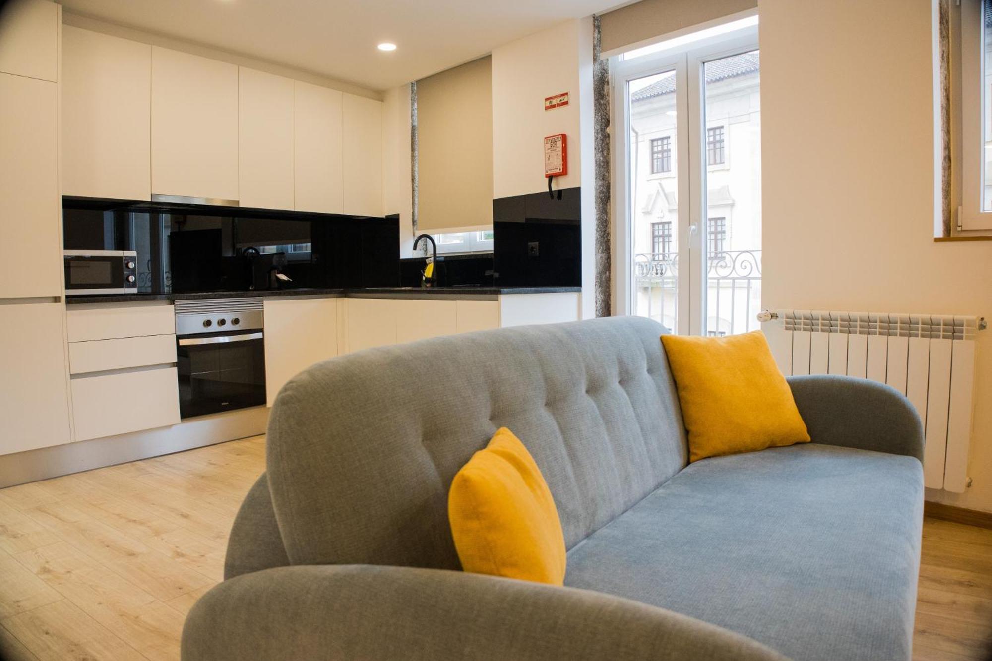 Apartamentos Avenida Premium Вила Реал Екстериор снимка