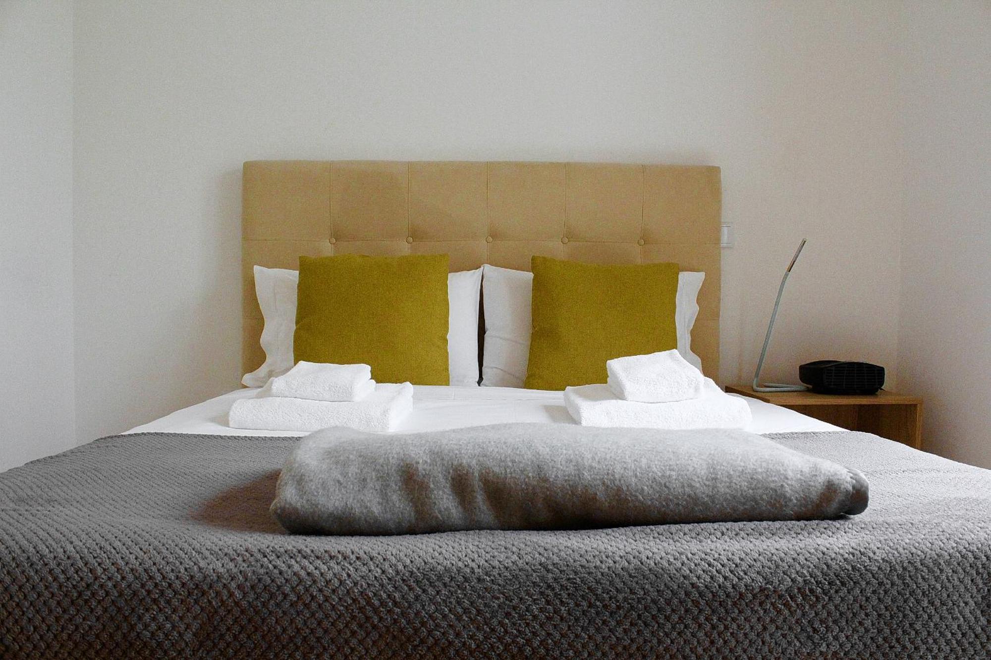 Apartamentos Avenida Premium Вила Реал Екстериор снимка